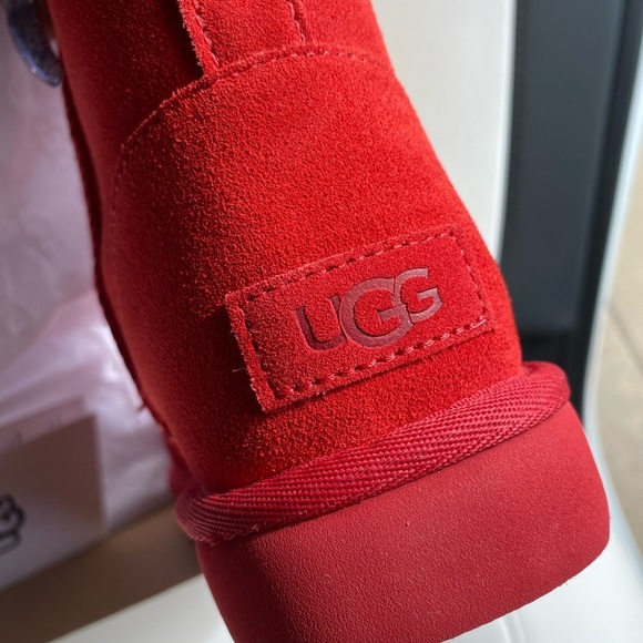 UGG CLASSIC SAMBA RED SUEDE MINI SIDE LOGO BOOTS - Picture 12 of 16